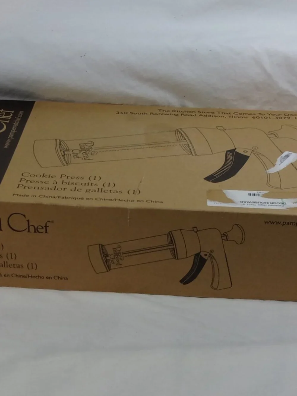 NEW IN ORIGINAL BOX PAMPERED CHEF COOKIE PRESS